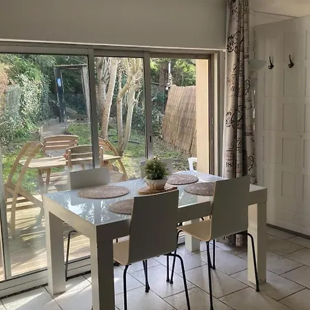 Maison Avec Vue Sur Paris Et La Tour Eiffel Prázdninový dům